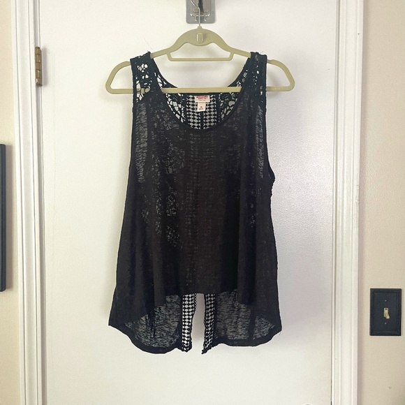 Mossimo Crochet Spilt Back Tank Top - Picture 1 of 9
